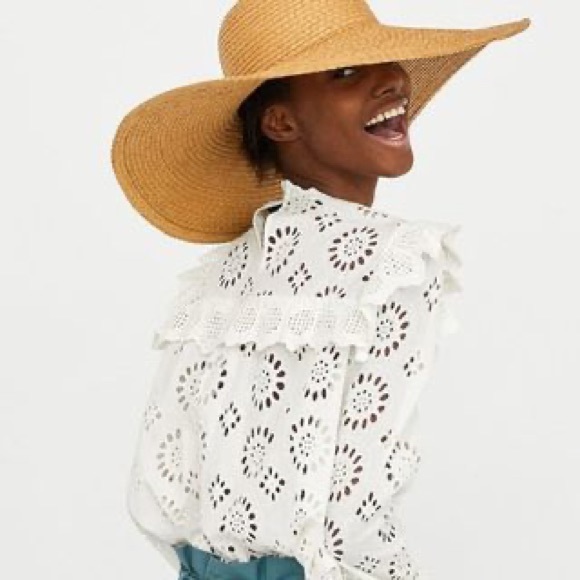 Zara eyelet blouse size M in off white color - Picture 7 of 15